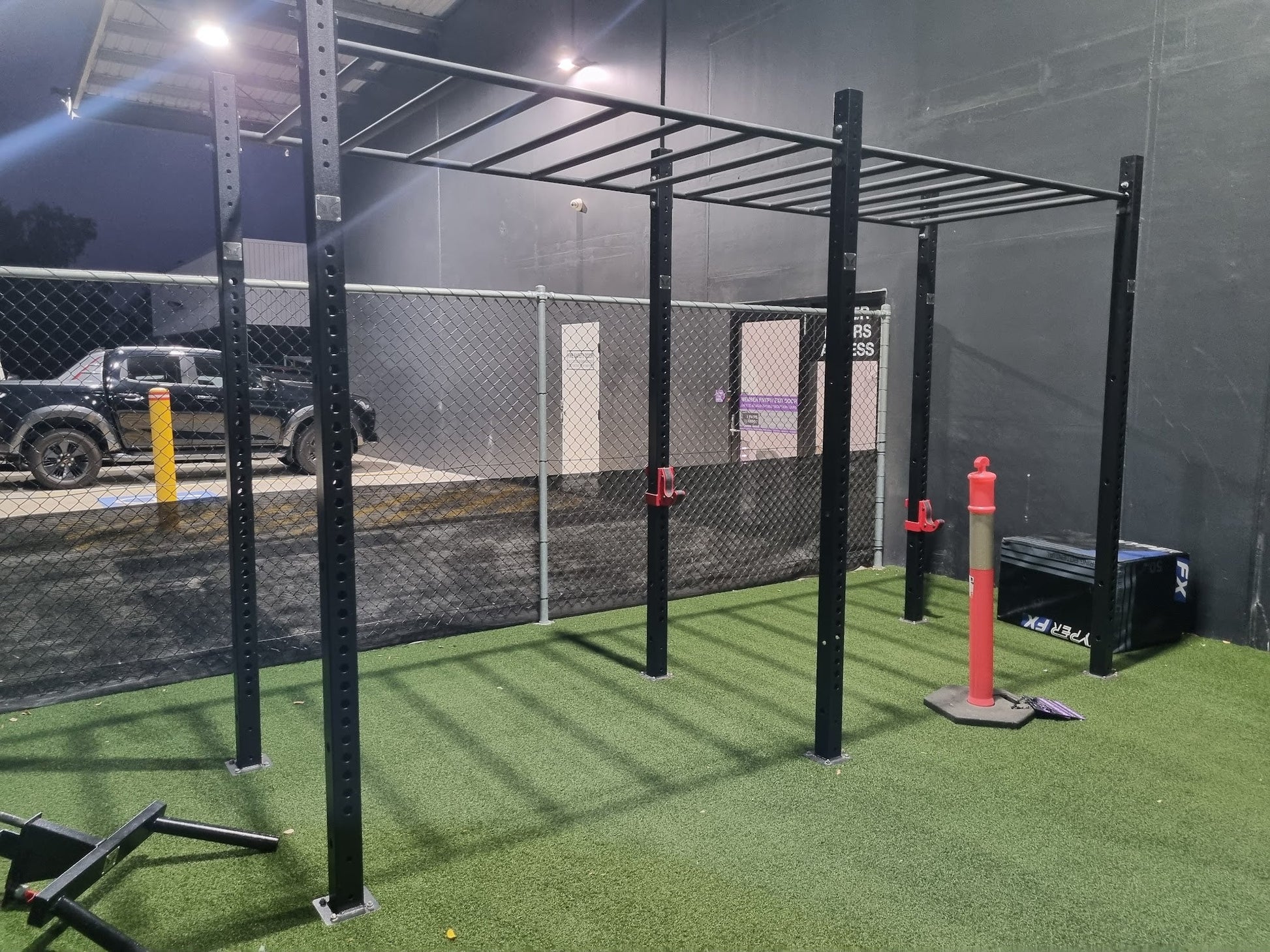 Phoenix Strength Wall Mounted Rig 3 Cell
