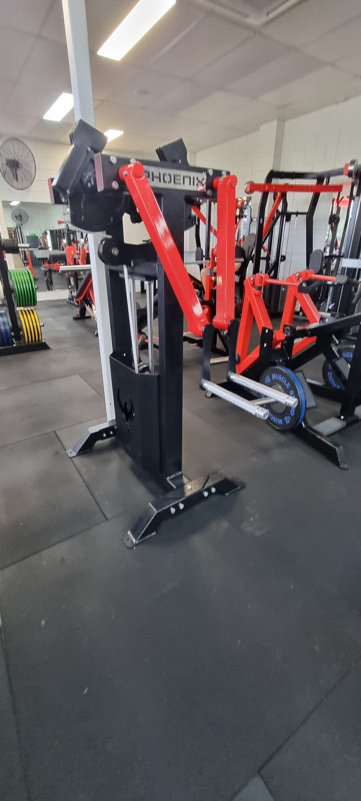Lateral raise machine, pin loaded